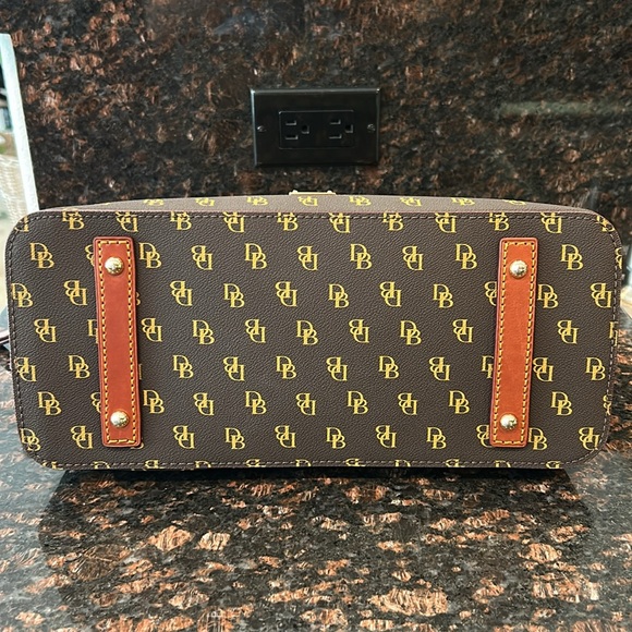 ✨NEW✨Dooney & Bourke GRETTA CARTER Satchel - BROWN TMORO - Picture 8 of 8